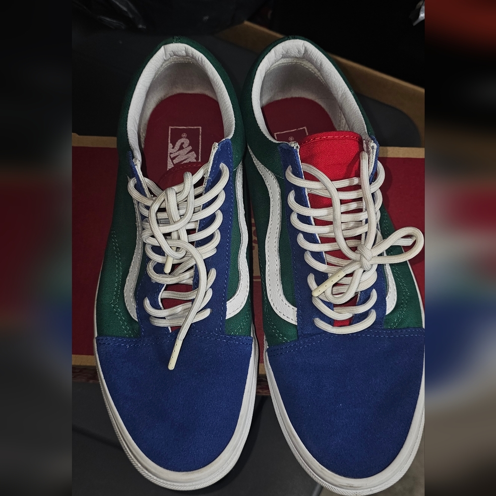 OLD SKOOL VANS YACHT CLUB SHOE sz.10.5  men's